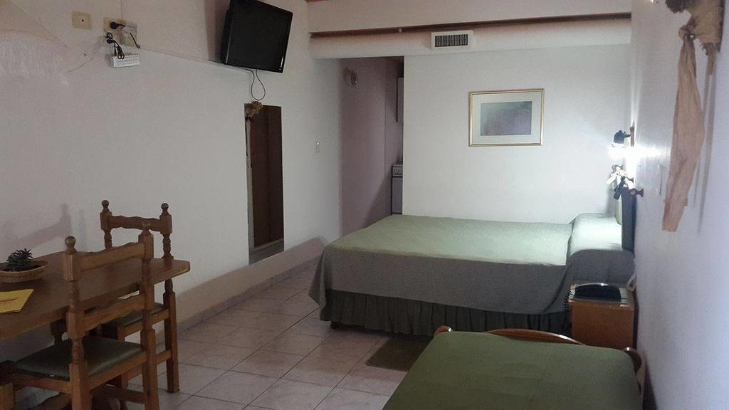 Las Bardas Hotel Puerto Madryn Kültér fotó